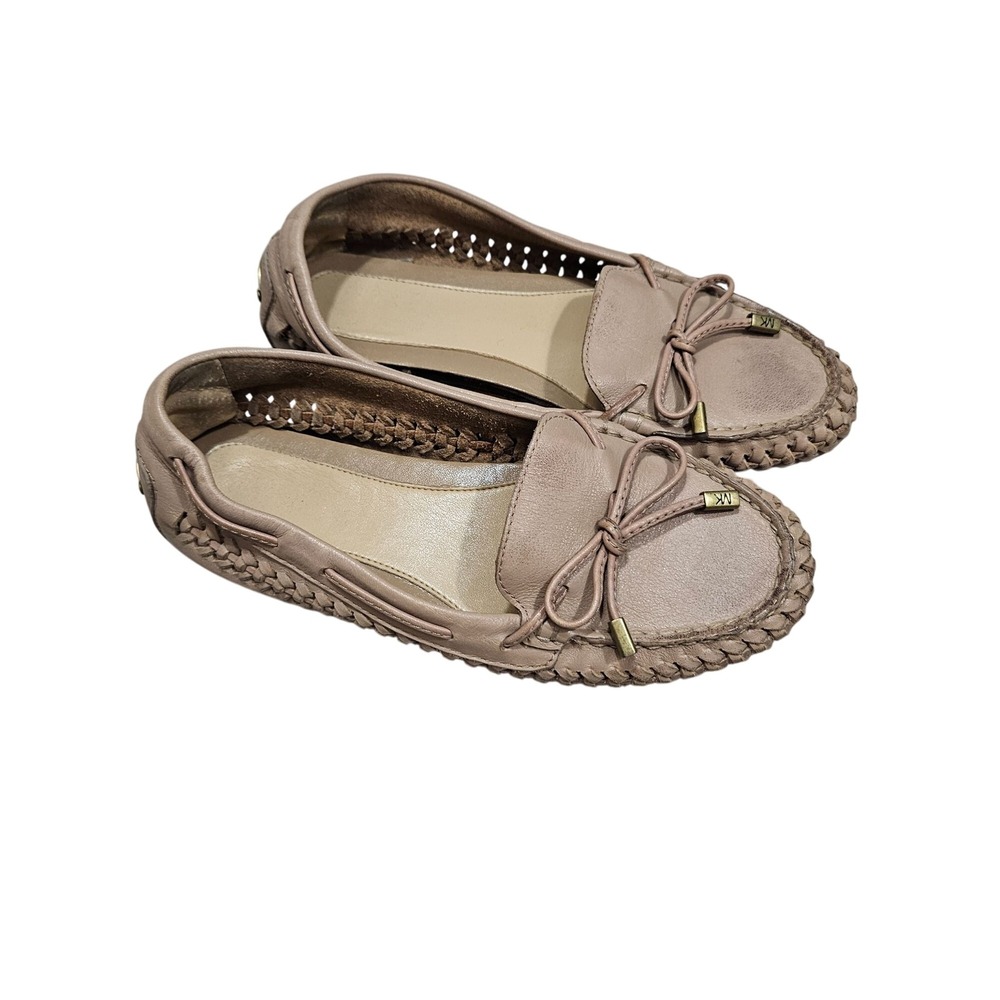 Michael Kors Womens Leather Moccasins Size 6M Tan With Bow Gold Accents Slip On - Picture 1 of 11